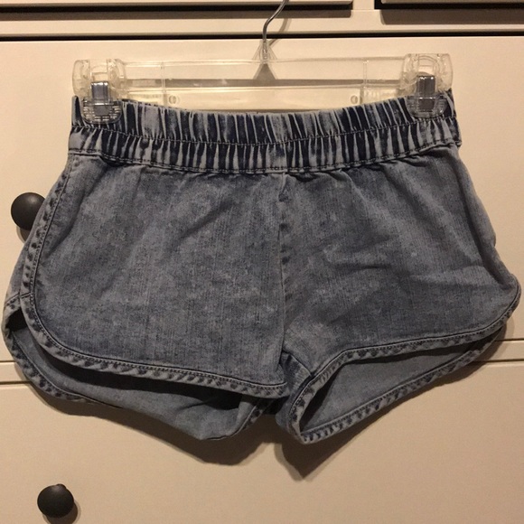 Love culture denim elastic waistband shorts - SZ 1 - Picture 1 of 4